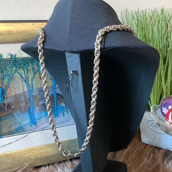 1970’s Vintage Dual Link Silver Tone Zodiac Cancer Crab Necklace - Picture 8 of 9